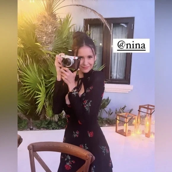 SOLD! REFORMATION Vivianne Rose Floral Tie Cutout Dress SZ6 - Picture 5 of 5